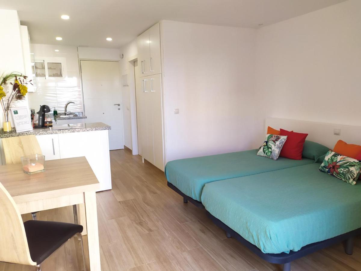 Iris II Studios Benalmádena Exteriör bild